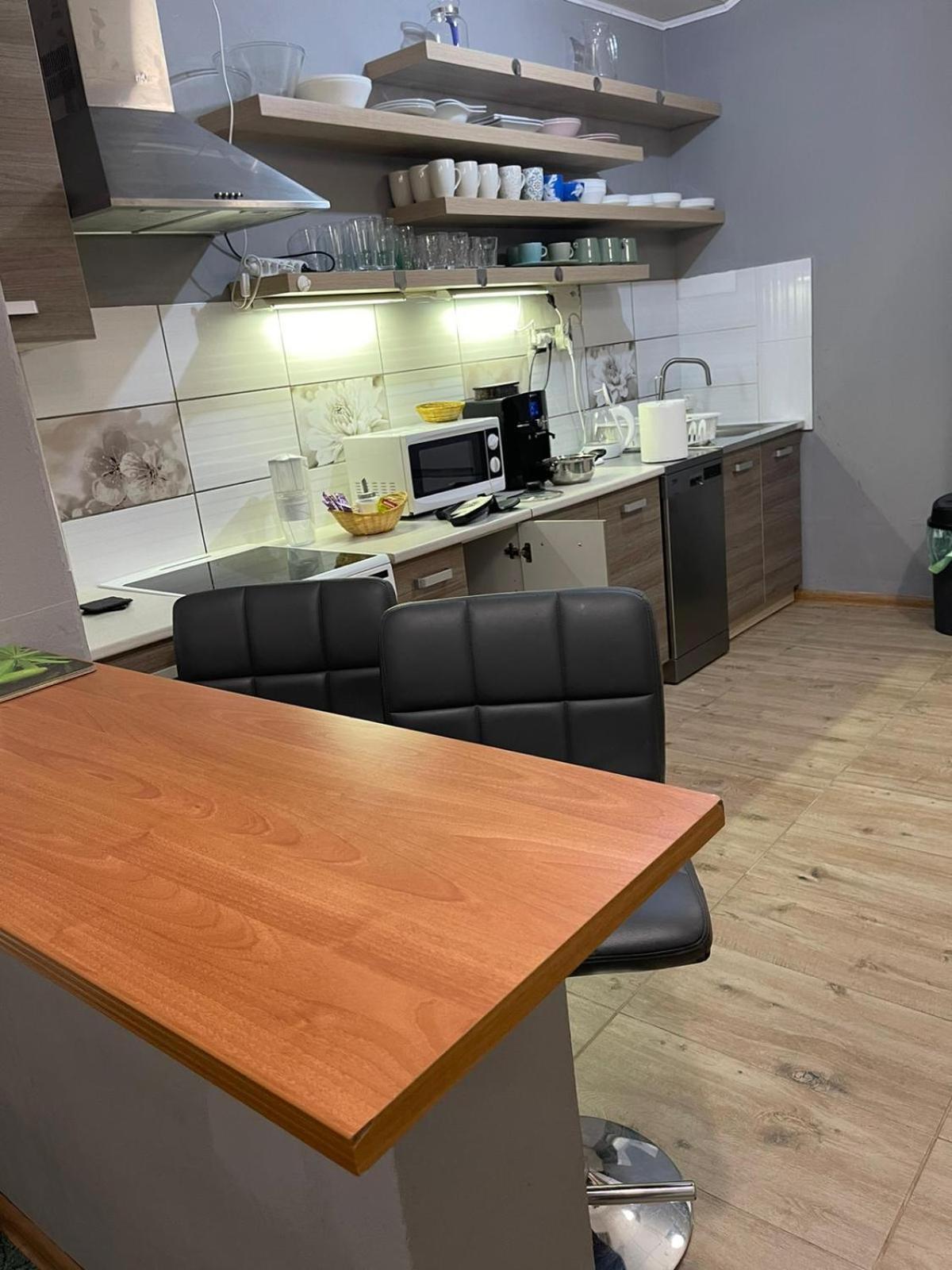 Velky Apartman Bratislava Exterior foto